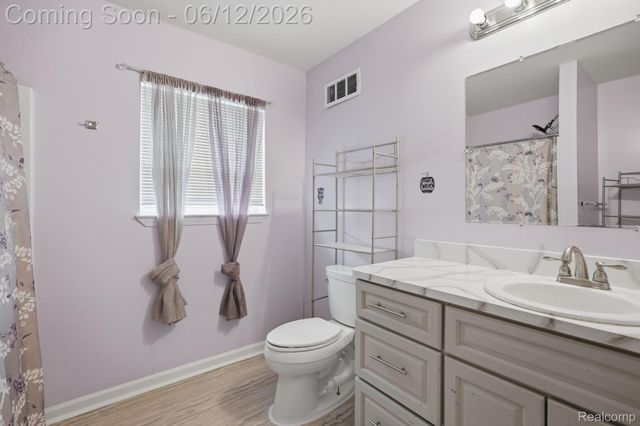 311 Ferry Avenue, Pontiac, MI 48341