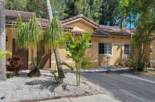 6101 Garden Court 01, Davie, FL 33314