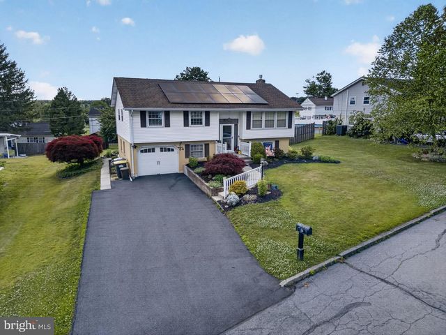 34 S 41ST ST S, Allentown, PA 18104