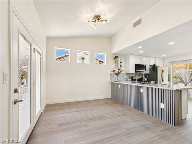 2833 Breakers Creek Drive, Las Vegas, NV 89134