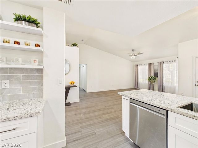 2833 Breakers Creek Drive, Las Vegas, NV 89134