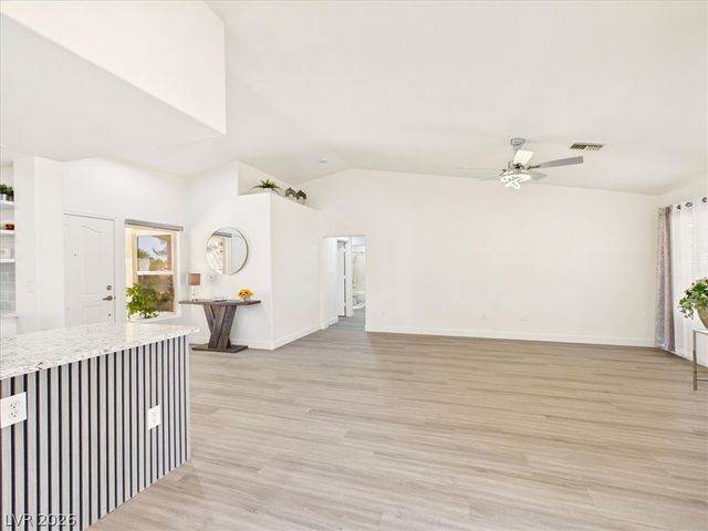 2833 Breakers Creek Drive, Las Vegas, NV 89134