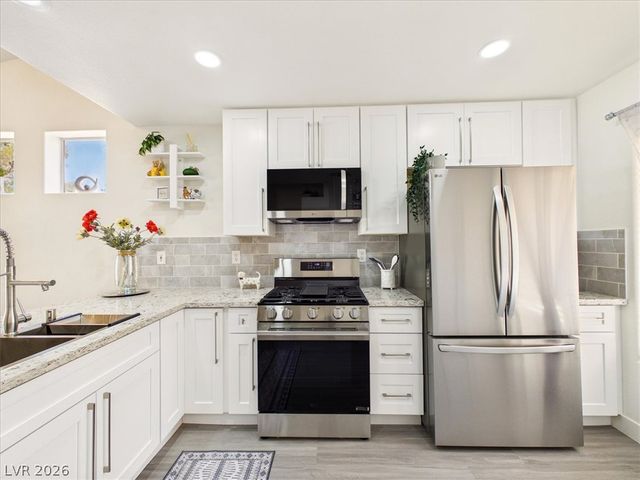 2833 Breakers Creek Drive, Las Vegas, NV 89134