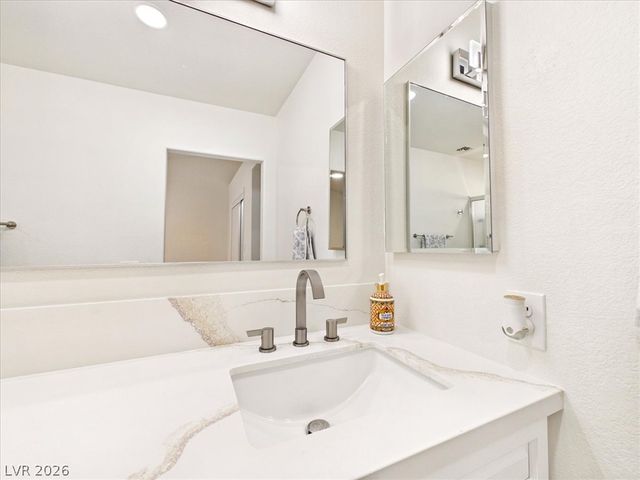 2833 Breakers Creek Drive, Las Vegas, NV 89134