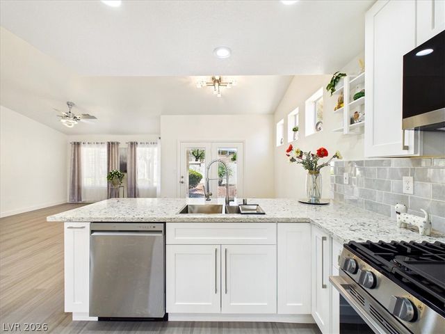 2833 Breakers Creek Drive, Las Vegas, NV 89134