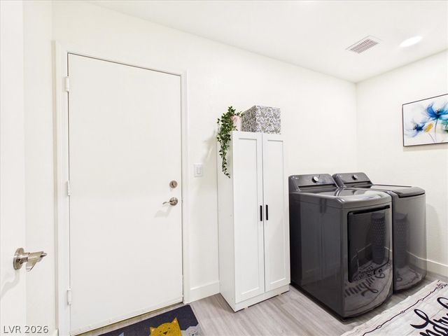 2833 Breakers Creek Drive, Las Vegas, NV 89134