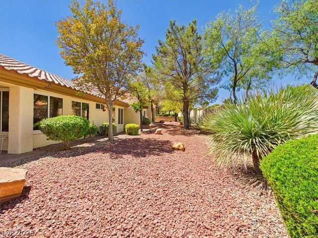 2833 Breakers Creek Drive, Las Vegas, NV 89134