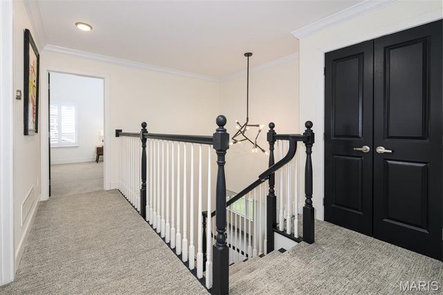 7902 Teasdale Avenue, St Louis, MO 63130