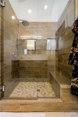 7902 Teasdale Avenue, St Louis, MO 63130