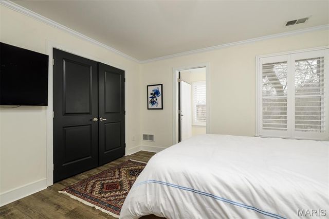 7902 Teasdale Avenue, St Louis, MO 63130