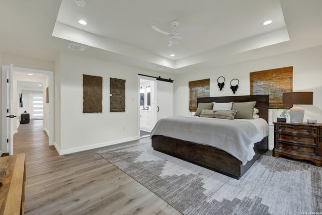 631 S SANTA CLARA AVE, New Braunfels, TX 78130
