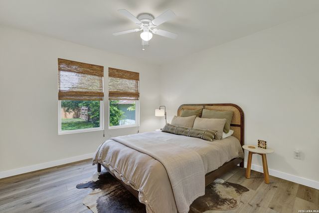 631 S SANTA CLARA AVE, New Braunfels, TX 78130