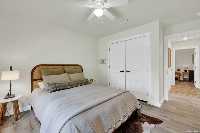 631 S SANTA CLARA AVE, New Braunfels, TX 78130