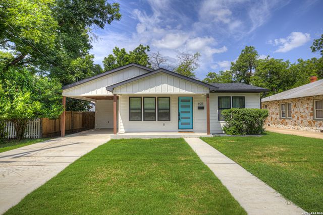 631 S SANTA CLARA AVE, New Braunfels, TX 78130