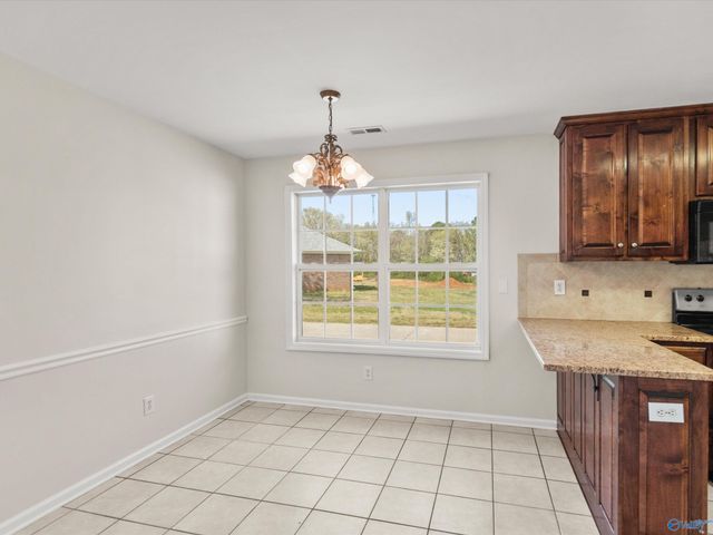 123 Stoney Point Drive, Harvest, AL 35749