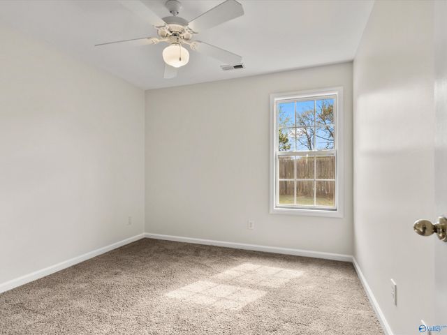 123 Stoney Point Drive, Harvest, AL 35749