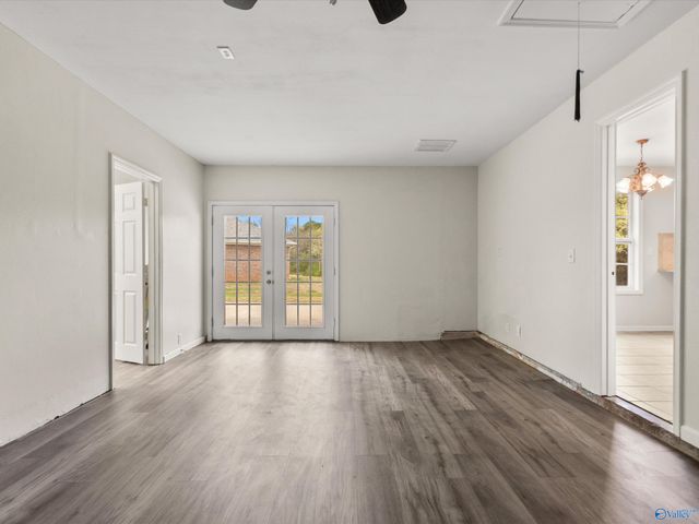 123 Stoney Point Drive, Harvest, AL 35749