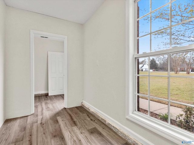 123 Stoney Point Drive, Harvest, AL 35749