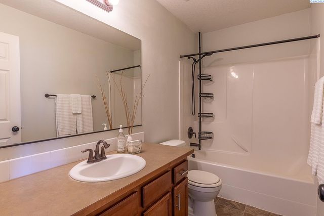 1272 SW Lost Trail Dr., Pullman, WA 99163