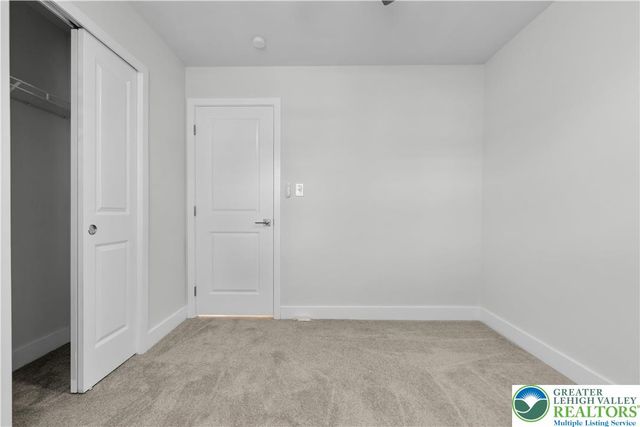 1453 Stanford Road, Bethlehem City, PA 18018