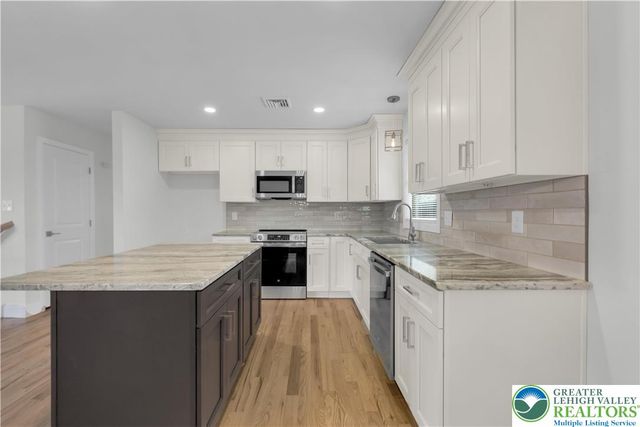 1453 Stanford Road, Bethlehem City, PA 18018