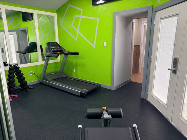 2300 Bamboo Drive N208, Arlington, TX 76006