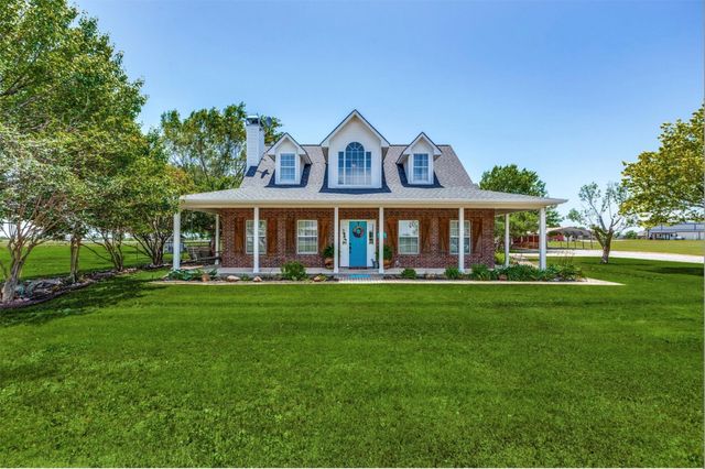 1992 Bledsoe Road, Gunter, TX 75058