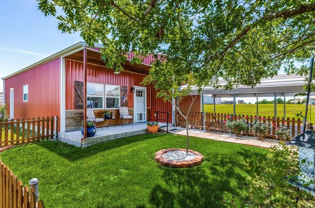 1992 Bledsoe Road, Gunter, TX 75058