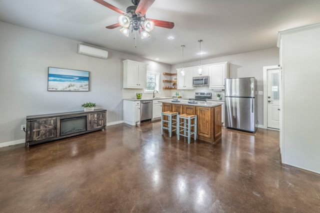 1992 Bledsoe Road, Gunter, TX 75058