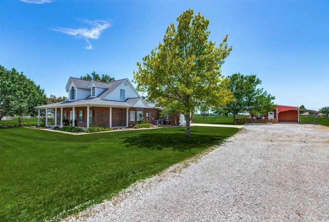 1992 Bledsoe Road, Gunter, TX 75058