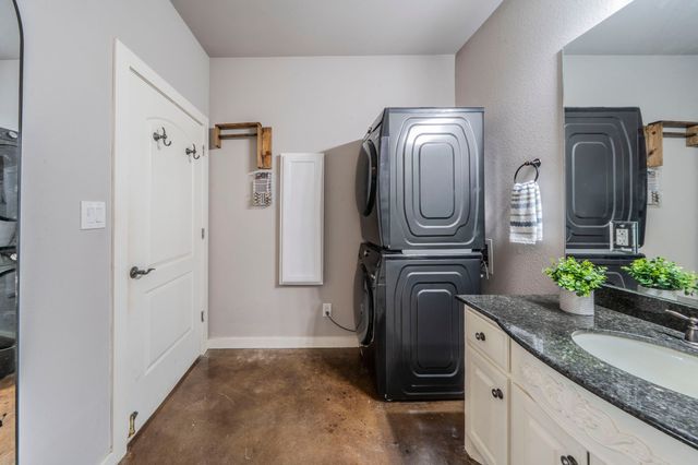 1992 Bledsoe Road, Gunter, TX 75058