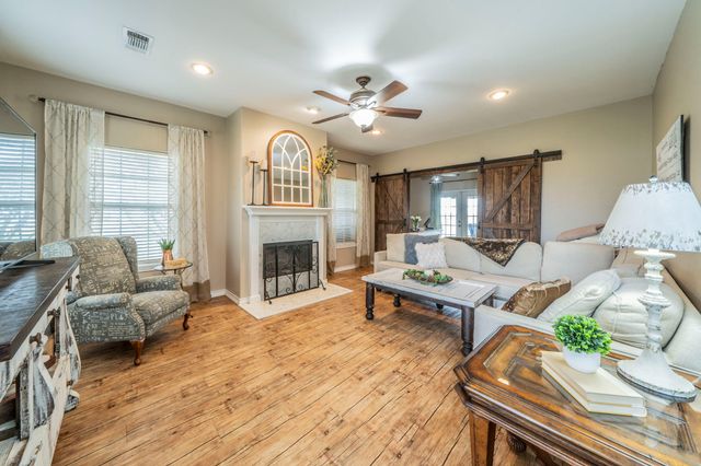 1992 Bledsoe Road, Gunter, TX 75058