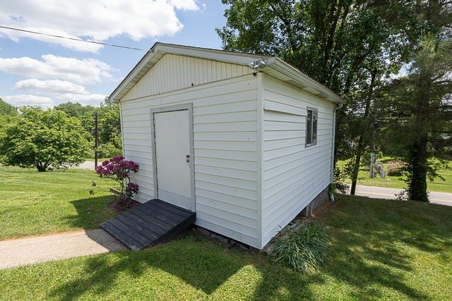 5118 State Route 7, Chesapeake, OH 45619
