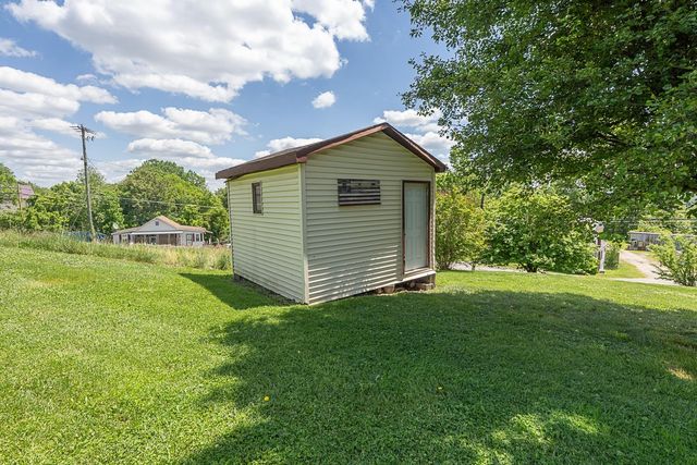 5118 State Route 7, Chesapeake, OH 45619