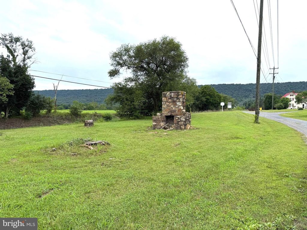 1435 GERRARDSTOWN RD, Gerrardstown, WV 25420