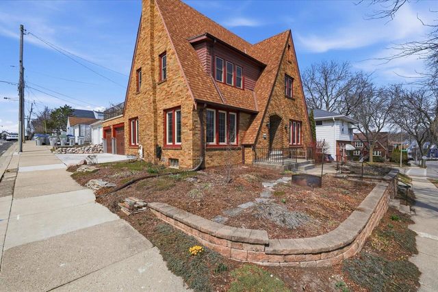 3113 S Pennsylvania AVENUE, Milwaukee, WI 53207