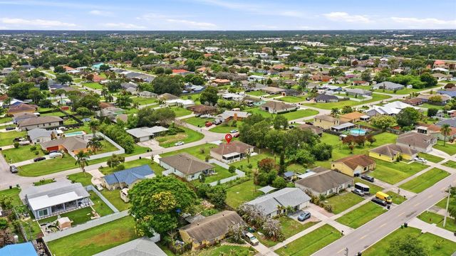 713 NW Biscayne Drive, Port St. Lucie, FL 34983