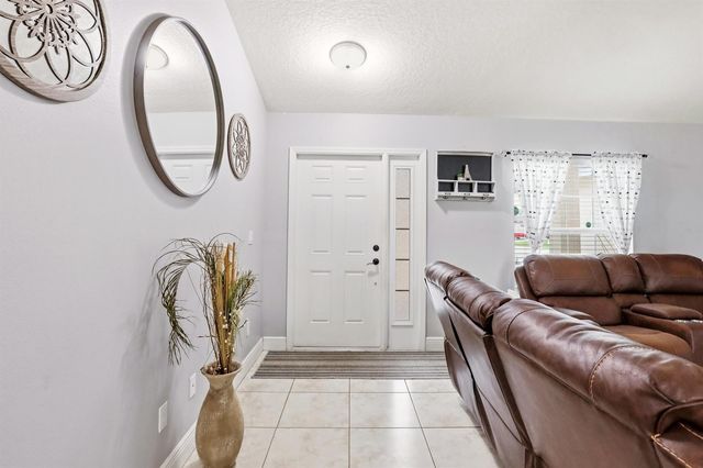 713 NW Biscayne Drive, Port St. Lucie, FL 34983