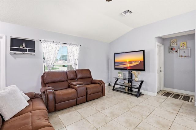 713 NW Biscayne Drive, Port St. Lucie, FL 34983