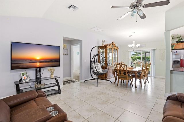 713 NW Biscayne Drive, Port St. Lucie, FL 34983
