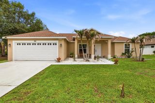 713 NW Biscayne Drive, Port St. Lucie, FL 34983