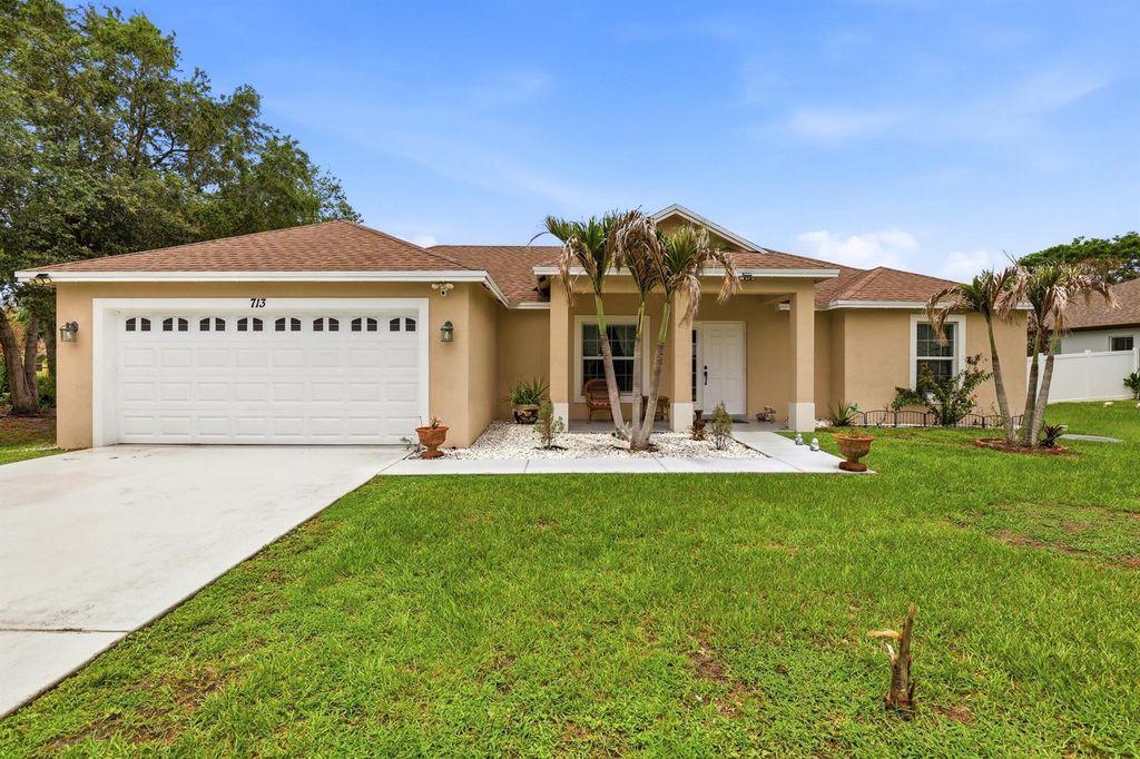 713 NW Biscayne Drive, Port St. Lucie, FL 34983