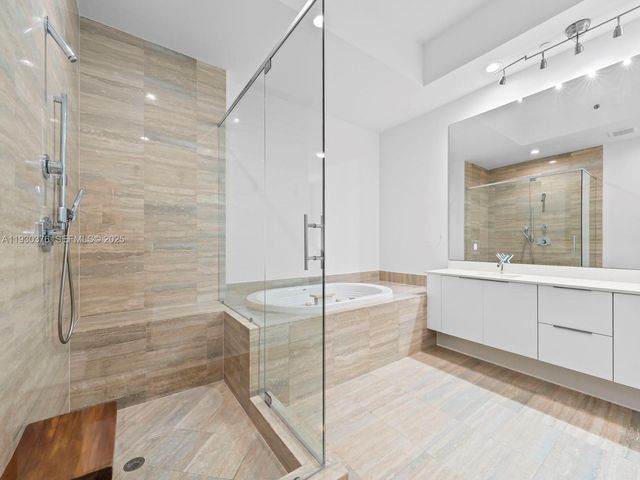 15811 Collins Ave 3707, Sunny Isles Beach, FL 33160