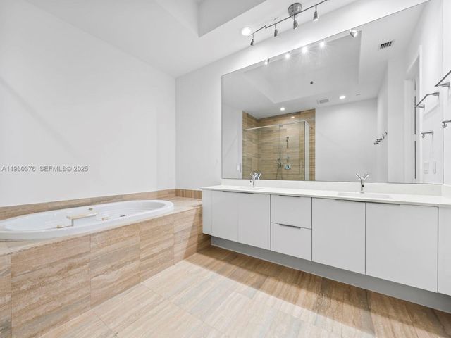 15811 Collins Ave 3707, Sunny Isles Beach, FL 33160