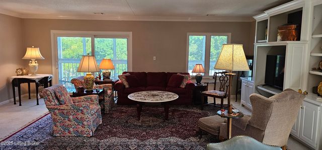 5100 US-42, 423, Louisville, KY 40241