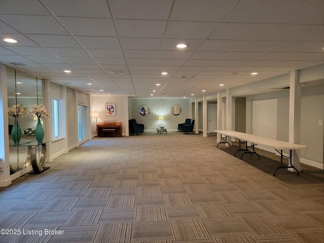 5100 US-42, 423, Louisville, KY 40241