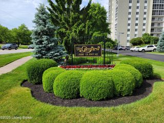 5100 US-42, 423, Louisville, KY 40241