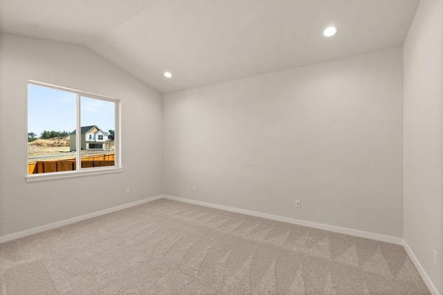 136 Valemont Drive 13, Eagle Point, OR 97524