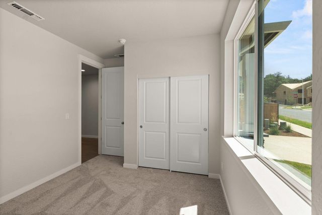 136 Valemont Drive 13, Eagle Point, OR 97524