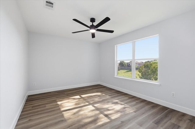 5644 Meadows Way, North Richland Hills, TX 76180